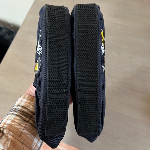 Youth ice skate guards - Picture 2 of 3